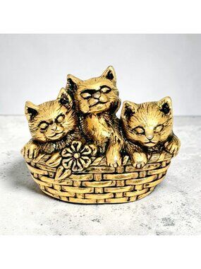 Vintage Avon Basket of Love Trio of Cats Lapel Pin (1990)